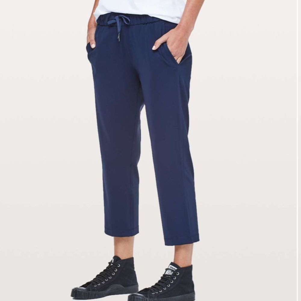 LULULEMON | On the Fly True Navy Blue Jogger Pants Women’s Size 4